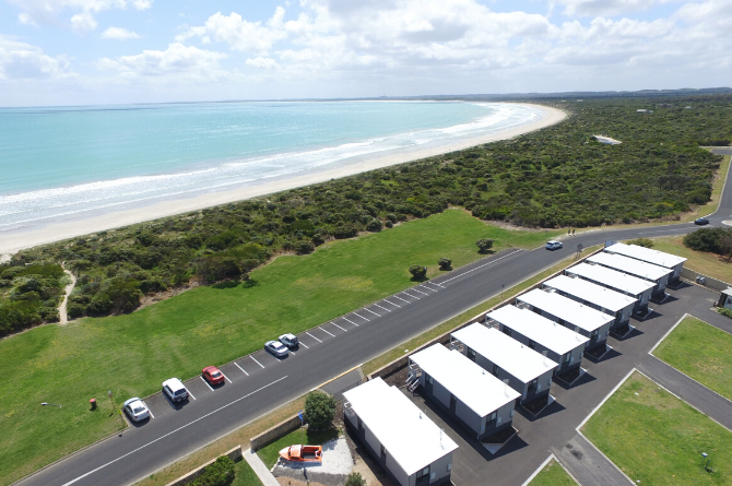 Schoolies   Robe Aerial   670x445