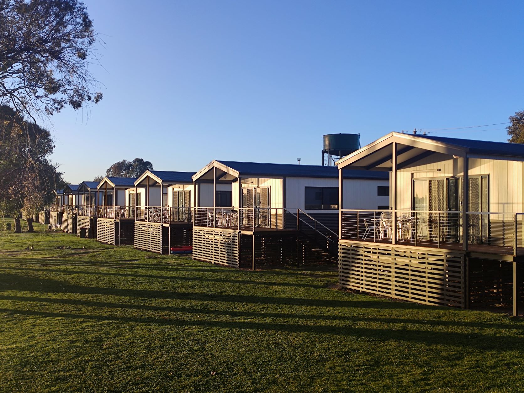 Best victorian staycations nagambie lakes wyld family travel lakesdie cabins