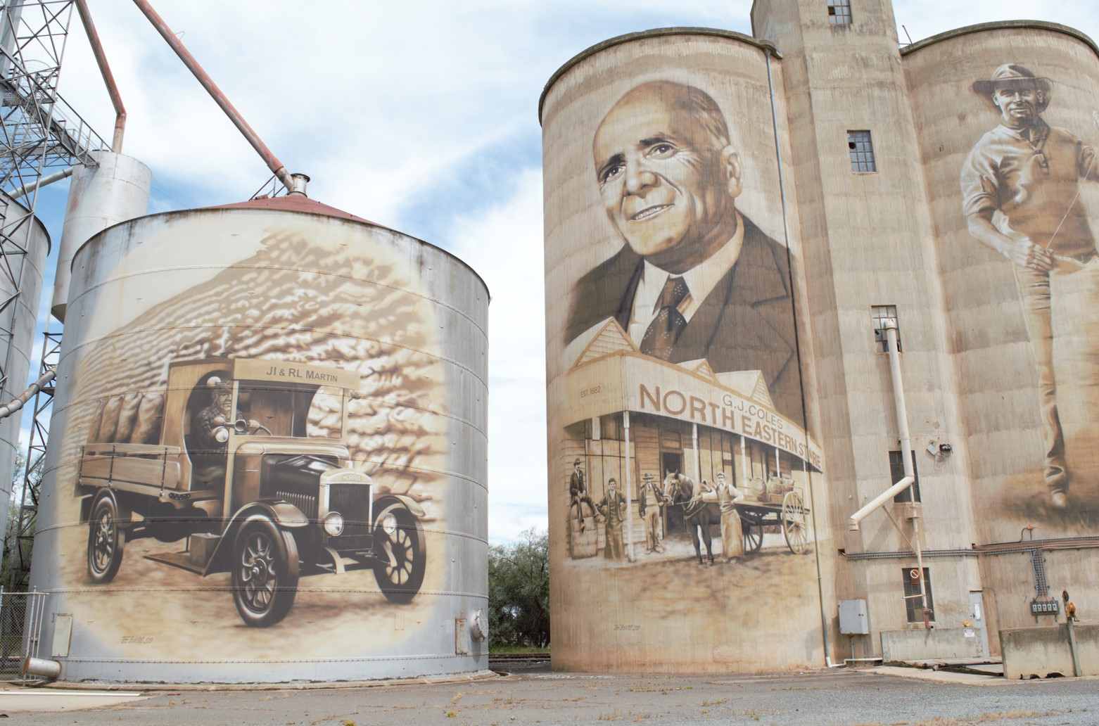 Best victorian staycations nagambie lakes silo art wyld family travel